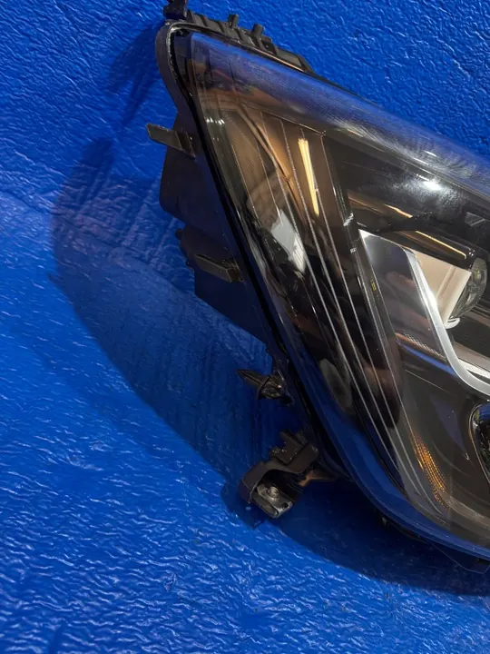 Oikea etu Full LED -ajovalo Renault Megane IV 260106126R image 7