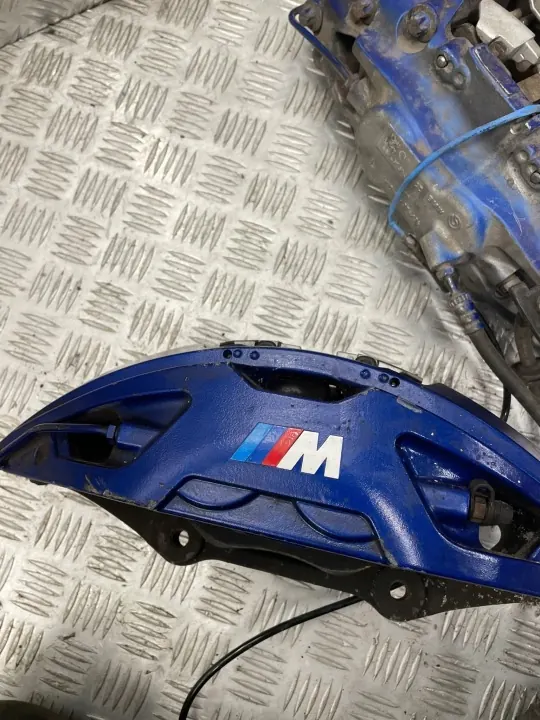 Juego de pinzas de freno OEM DO BMW 7 G11 G12 4.4 V8 image 5