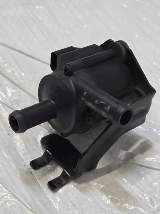 Vattenpump FORD B-MAX 1.0 ECOBOOST image 3