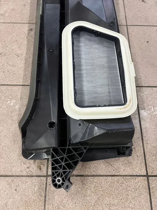 TESLA MODEL Y 20- BOÎTIER FILTRE AIR CABINE HEPA 1495167-28-C image 6