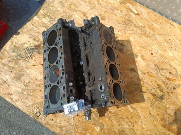 Bloque Motor Porsche Wrakowisko-25285- 4.8L V8 image 2