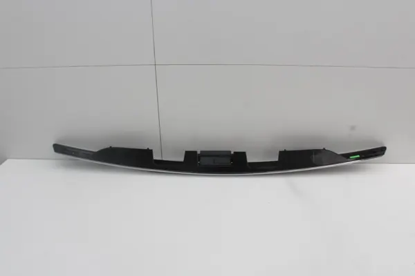 Toyota OE Heckklappenblende für Auris I Lift 09-12R image 6