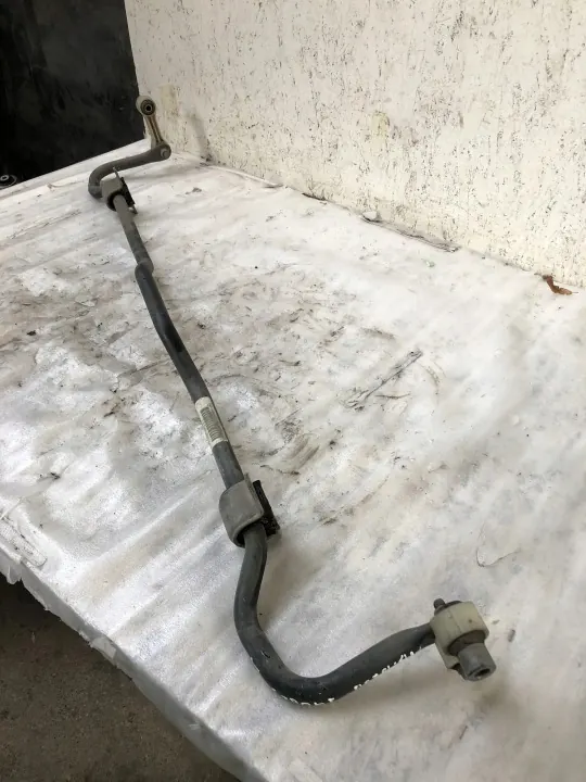 Mercedes CLA W117 Hinterachsfeder OEM A2463204311 image 2
