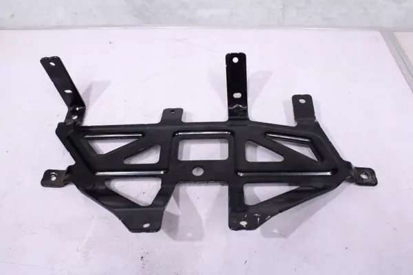 Support de montage OEM 9J1963285 pour Audi E-Tron GT image 2