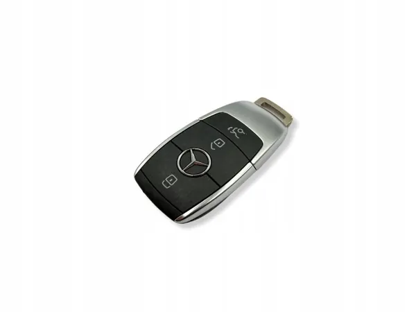 Llave Keyless Mercedes OEM A1779054606 - Usada image 3