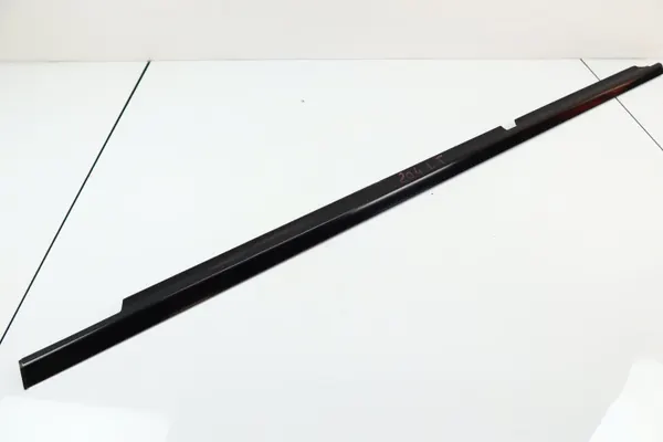 Garniture vitre portière arrière gauche Mercedes W204zgarlt image 2
