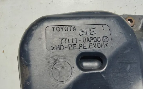 Polttoainesäiliö OEM 77111-0AP00 Toyota Auris I:lle image 3