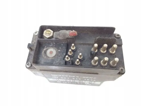 1998 Volkswagen II LT Sytytystulppakontrolleri 0075451632 image 3