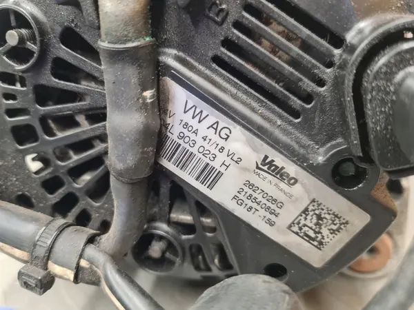 Vaihtovirtageneraattori Skoda Superb III 2.0 TDI OEM 04L903023H image 6