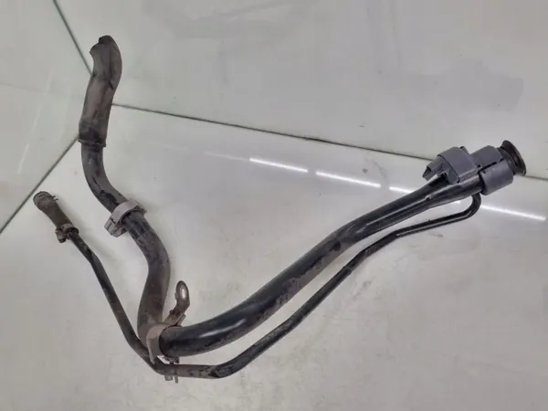 Tankdeckel Toyota Auris OEM ARA187536 - Gebraucht image 3