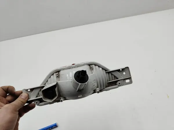 Toyota C-HR I 16-23 Taka-Sumunvalo OEM 81480F4010 image 5