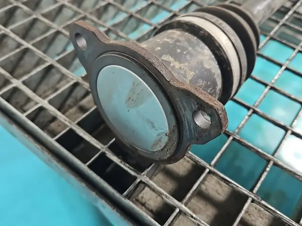 Höger bakaxel Fiat Sedici 1.9 JTD Manuell image 4