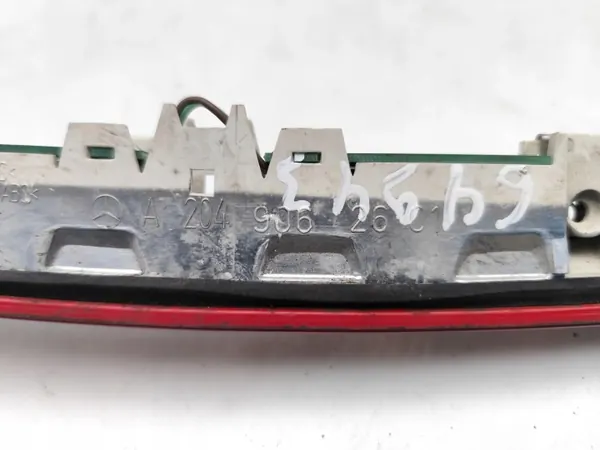 Tredje Bromsljus Mercedes C W204 OEM A2049062601 image 7