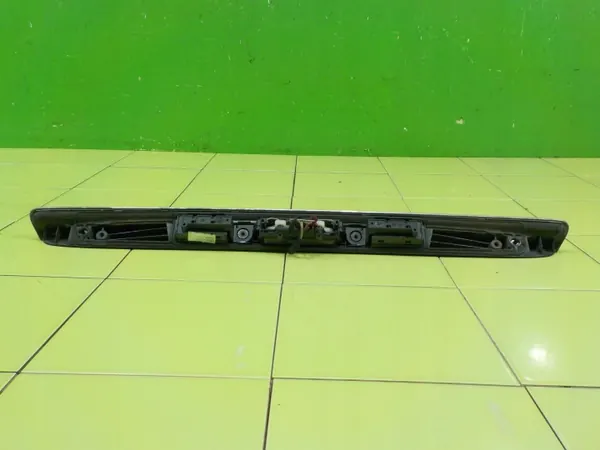 Mercedes Heckklappenblende OEM WP296 43 - Gebraucht image 4
