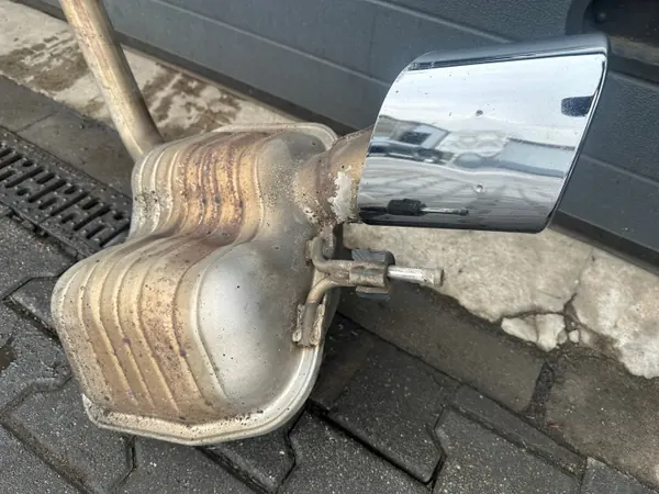 Mercedes avgasystem OEM - SL R230 5.0L V8 image 7
