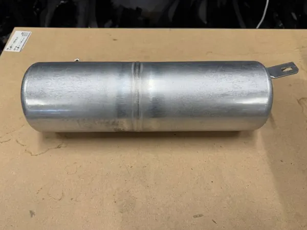 Tesla Model X Luftfederung Tank OEM 1620921-00-A image 3
