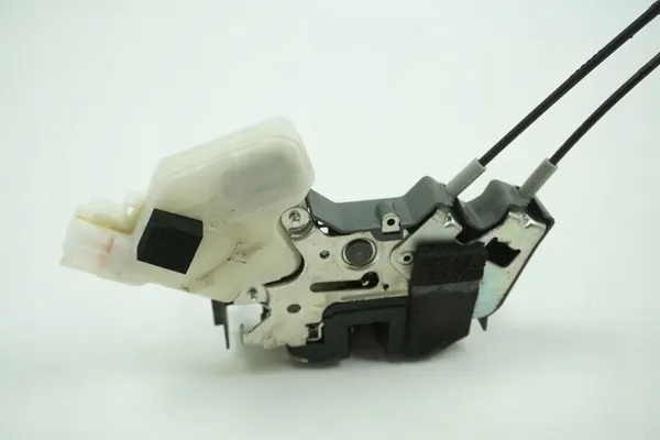 Höger dörrlås Nissan GTR R35 image 3