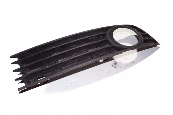 Grille de pare-chocs droite AUDI A4 (8E2, B6) 2001 image 4