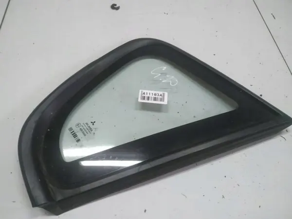 Ventana de cuarto Mitsubishi Colt - Derecha trasera OEM as2 image 2