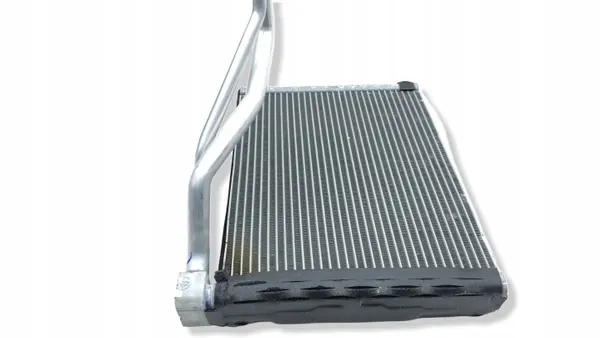 Tesla Model Y 2023 AC-förångare OEM AMD228626 image 3