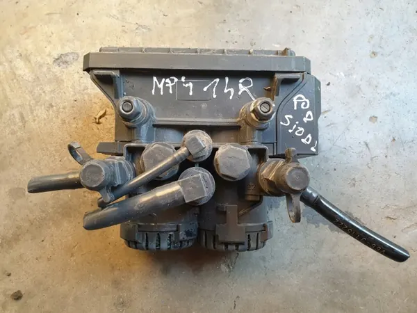 Soupape ABS OEM 0004297824 pour Actros MP4 image 2