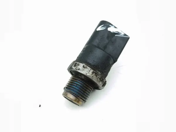 Sensor pressão combustível Mercedes-Benz A0041536728 image 2