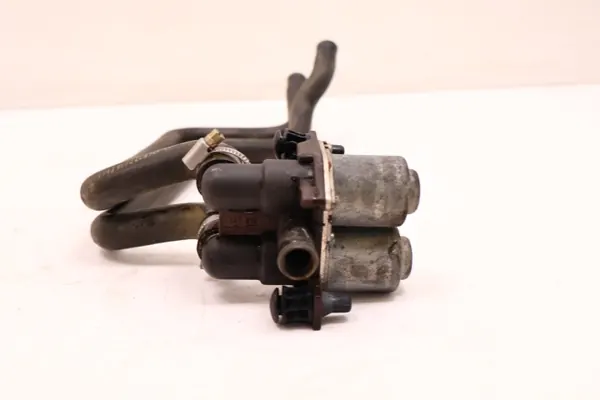 Électrovanne Mercedes-Benz W124 230E OEM 1147412015 image 4