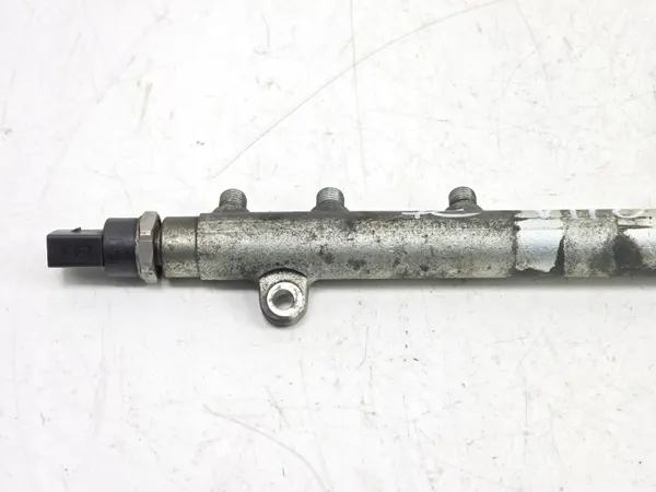 Capteur de rampe d'injection OEM A6110700395 Vito W639 2.2 CDI image 5