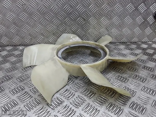 2019 Mitsubishi L200 Embrayage de ventilateur 2400td 1320A015 image 3