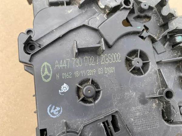 Skjutdörrslås MERCEDES 447 VITO image 6