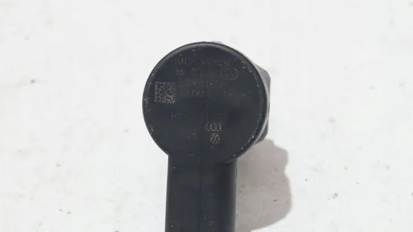 Brandstofrail Druksensor Audi Q7 4L 057130764H image 3