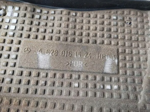 Motorabdeckung OEM A6280161524 für Mercedes ML W163 image 3