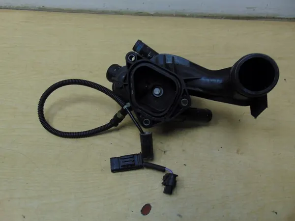 Thermostat Housing Peugeot Citroen V758887680-05 image 10