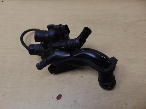 Thermostat Housing Peugeot Citroen V758887680-05 image 7