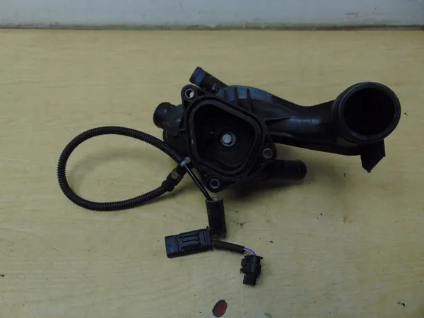 Thermostat Housing Peugeot Citroen V758887680-05 image 9