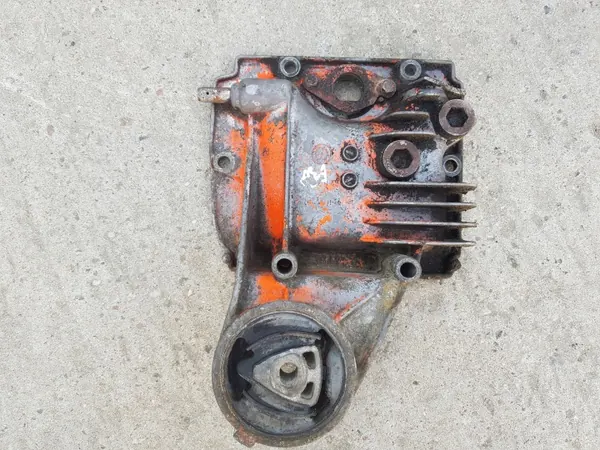 Couvercle différentiel OEM 1 210 424 BMW E30 image 2
