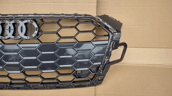 Griglia anteriore Audi A5 II 8W6 LIFT FL S-LINE PDC 8W6853651BL image 3