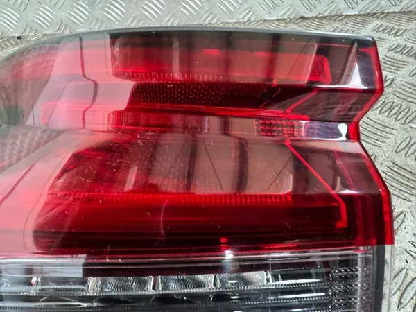 Nissan Qashqai III J12 2021-2024 Luz trasera derecha image 4