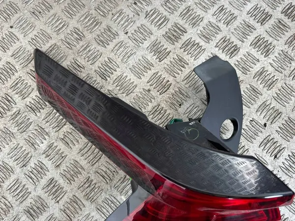 Nissan Qashqai III J12 2021-2024 Luz trasera derecha image 8
