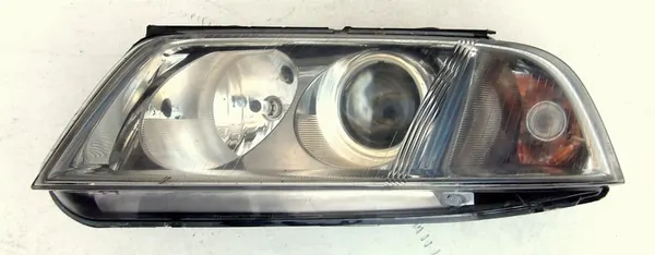 VW Passat B5 FL Vasemman Ajovalon 3B0941015AK image 3