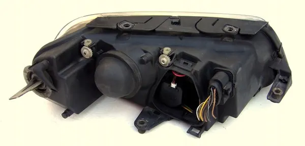 VW Passat B5 FL Vasemman Ajovalon 3B0941015AK image 4