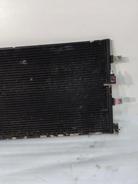 Audi OE 8T0260401E AC Condensor - Gebruikt image 4