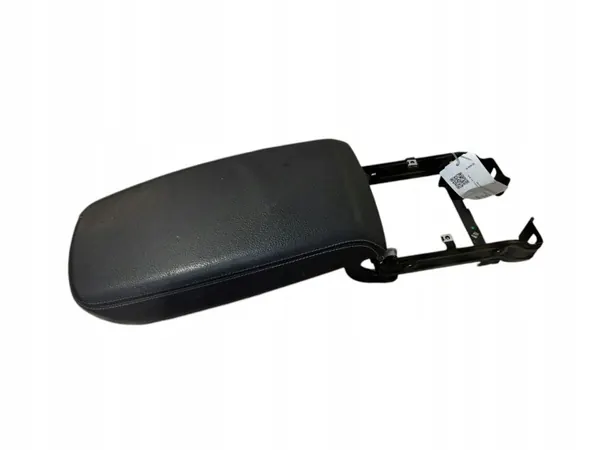 BMW X4 F26 middenconsole armsteun OEM 10500650 image 5