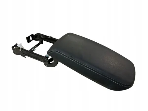 BMW X4 F26 middenconsole armsteun OEM 10500650 image 6