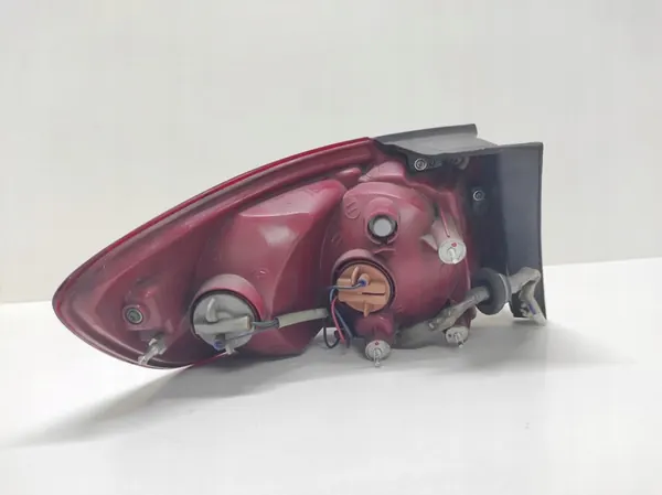 Lámpara trasera derecha HYUNDAI SANTA FÉ II 2008 924022B0 image 2