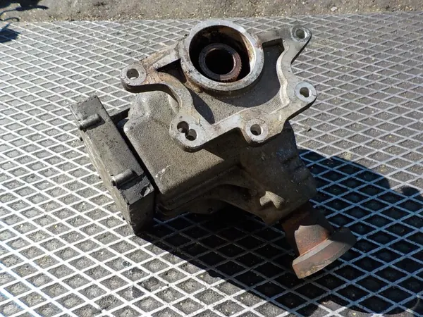Volvo XC90 I 2.4D Vinkelväxel Reducer OEM 30735299 image 4
