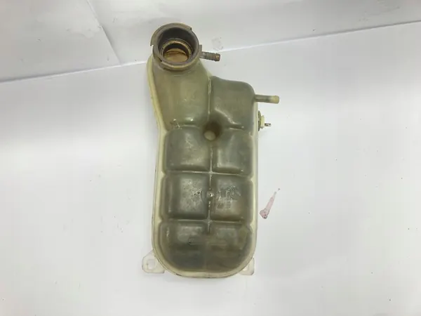 Jäähdytysnesteen laajennusastia Mercedes W124 W201 1245000649 image 3