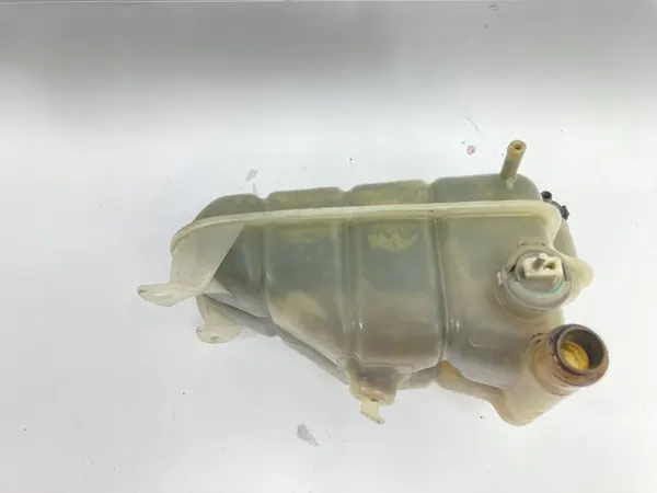 Jäähdytysnesteen laajennusastia Mercedes W124 W201 1245000649 image 9