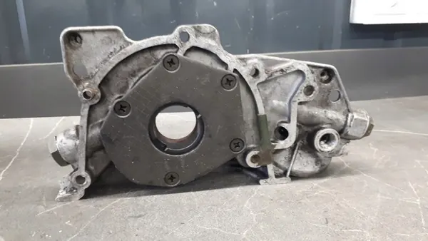 OPEL ASTRA F Olja Pump image 6