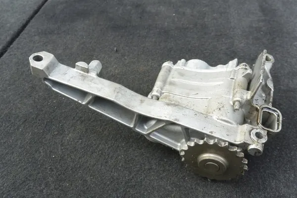 Motorolja Pump Mercedes GL X164 ML W164 3.0 CDI V6 OM642 image 2